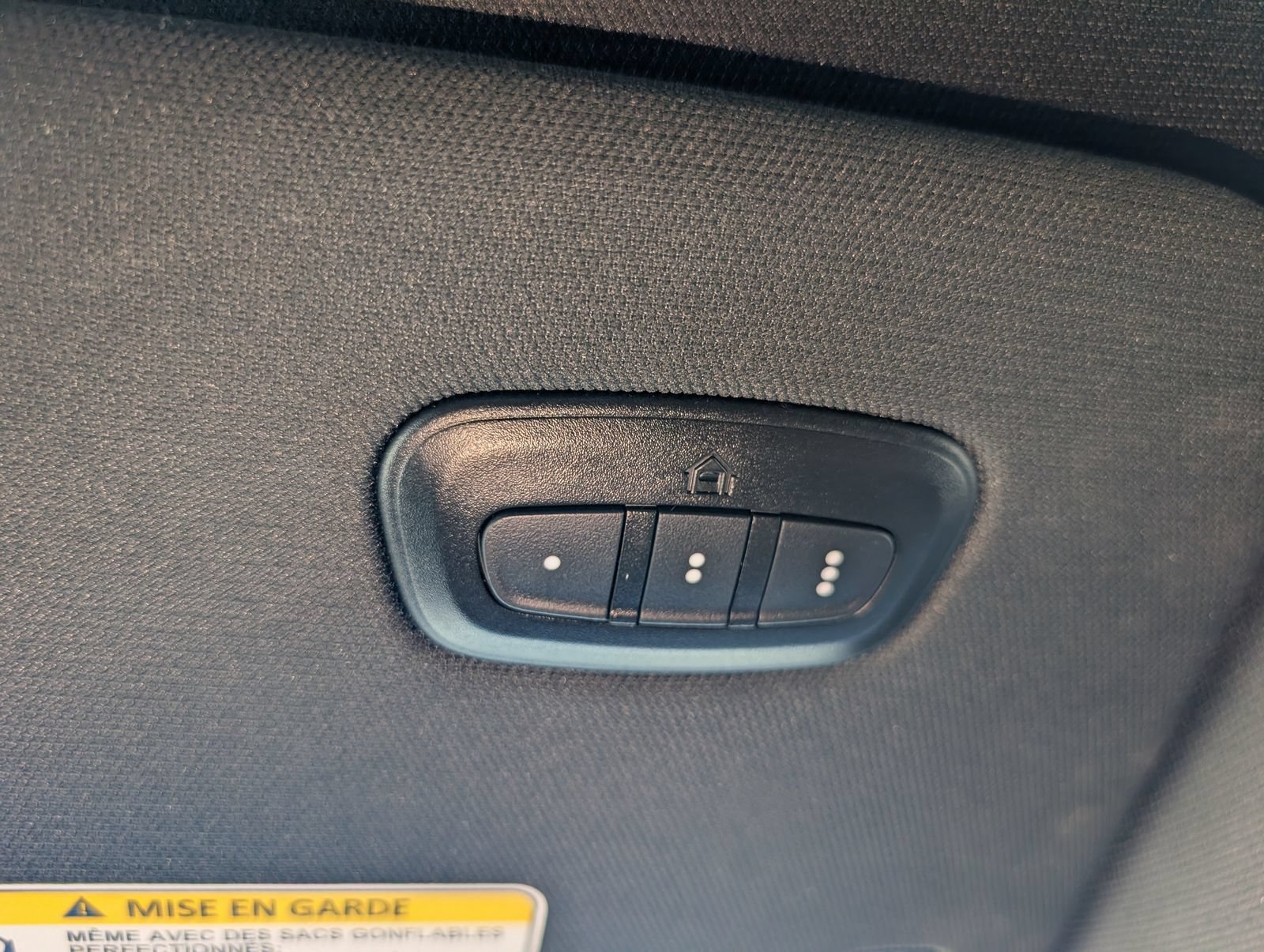 Used 2024 RAM 1500 Laramie AWD/4WD image 35