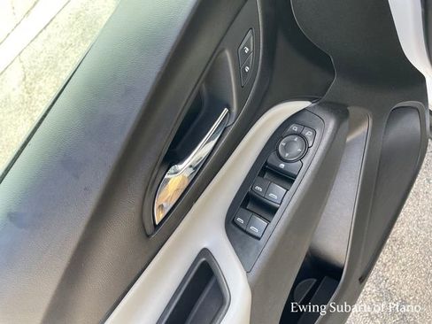 Used 2019 Chevrolet Equinox LT image 12