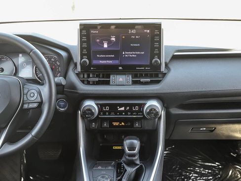 Certified 2022 Toyota RAV4 XLE Premium AWD/4WD image 13