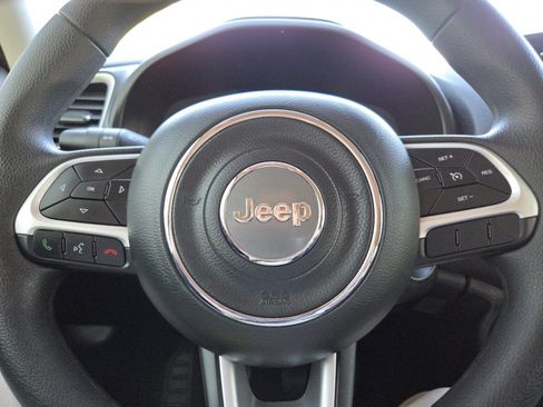 Used 2018 Jeep Renegade Sport w/ Power & Air Group FWD image 25