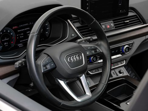 Used 2023 Audi Q5 2.0T Premium Plus w/ Premium Plus Package AWD/4WD image 20