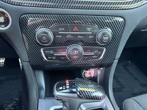 Used 2019 Dodge Charger R/T RWD image 27