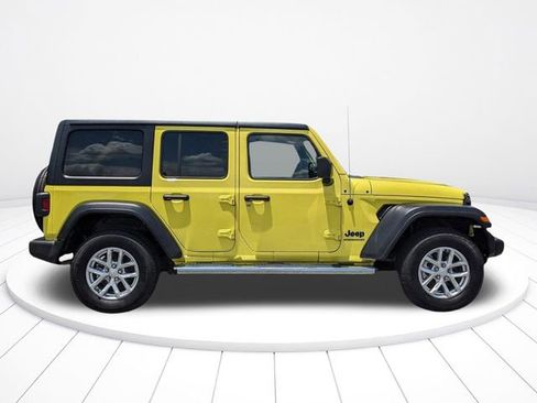 Used 2023 Jeep Wrangler Sport S image 10