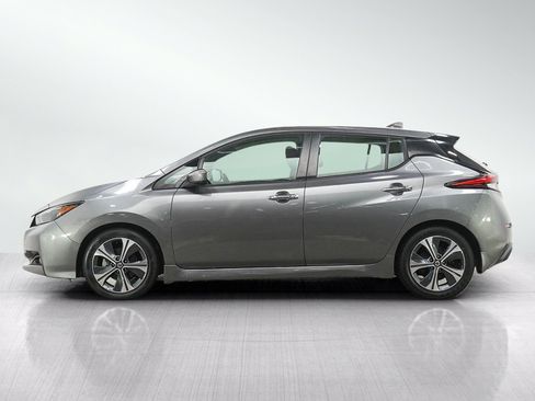 Used 2020 Nissan Leaf SV FWD image 2