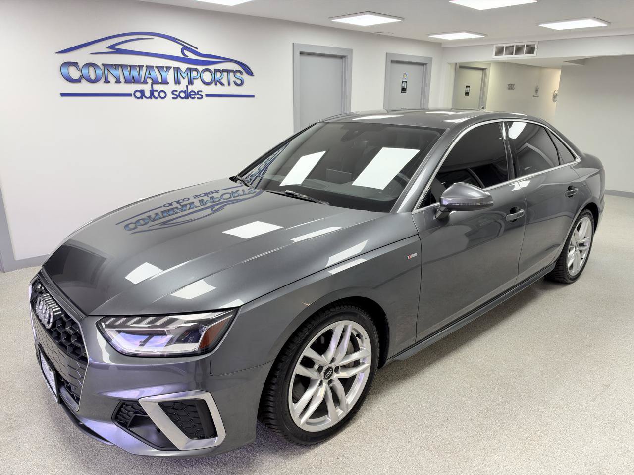 Used 2020 Audi A4 2.0T Premium Plus w/ Premium Plus Package AWD/4WD image 2