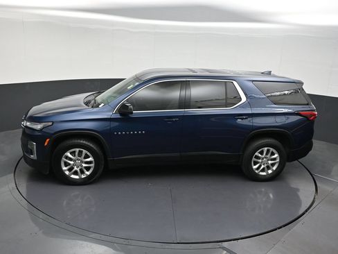 Used 2023 Chevrolet Traverse LS FWD image 18