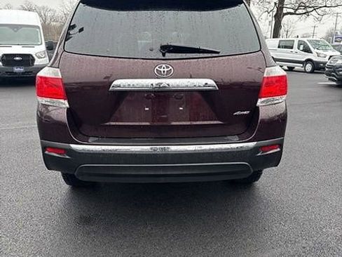 Used 2013 Toyota Highlander Plus image 6