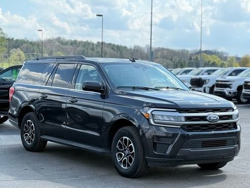 Used 2024 Ford Expedition Max XLT AWD/4WD image 36