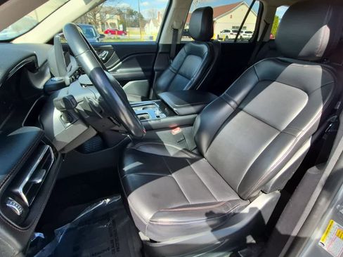 Used 2020 Lincoln Aviator Standard w/ Elements Package image 12