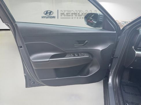 Used 2024 Hyundai Kona SEL FWD image 17