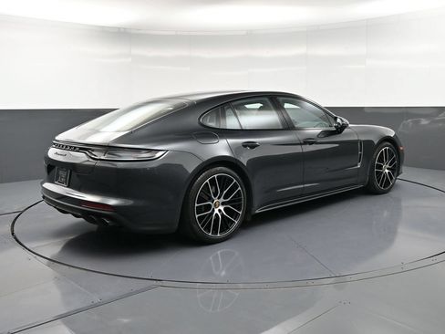 Used 2023 Porsche Panamera 4 Platinum Edition AWD/4WD image 8