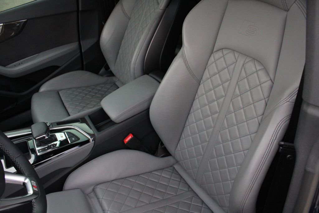 Used 2024 Audi S5 Premium Plus w/ Premium Plus Package AWD/4WD image 7
