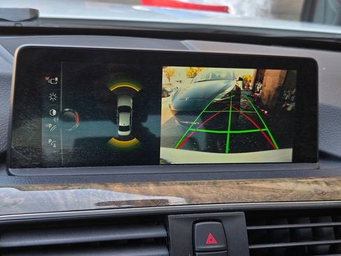 Used 2017 BMW 330i Sedan image 16