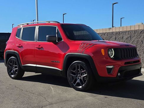 Used 2021 Jeep Renegade Latitude w/ Luxury Group I image 9