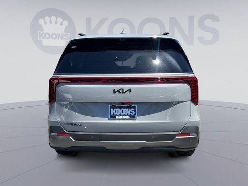 New 2026 Kia Carnival SX Prestige FWD image 5