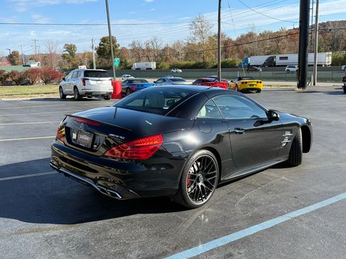 Used 2017 Mercedes-Benz SL 63 AMG AMG SL 63 Roadster image 3