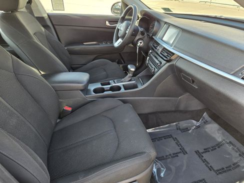 Used 2020 Kia Optima LX image 27