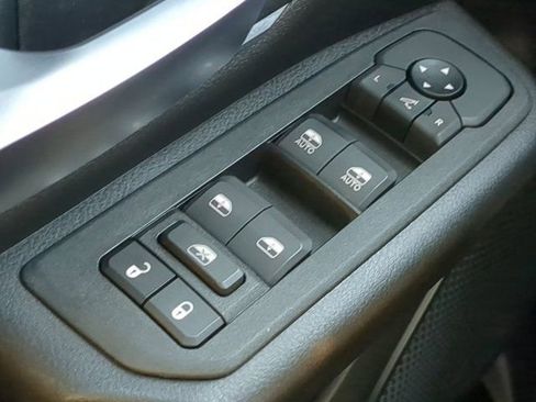 Used 2025 RAM 1500 Big Horn AWD/4WD image 22