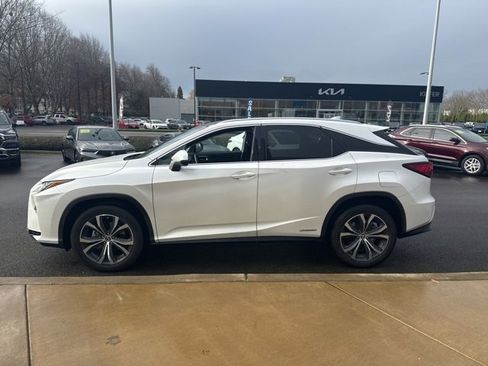 Used 2018 Lexus RX 450h AWD image 3