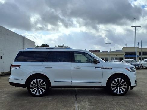 Used 2023 Lincoln Navigator Reserve RWD image 21