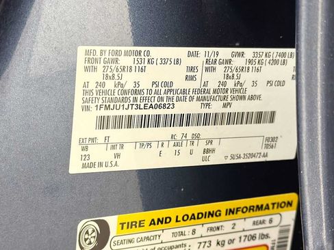 Used 2020 Ford Expedition XLT w/ Equipment Group 202A AWD/4WD image 11