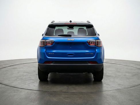 Used 2025 Jeep Compass Limited AWD/4WD image 7