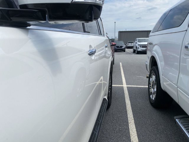 Used 2022 Nissan Armada Platinum w/ Captain's Chairs Package RWD image 4