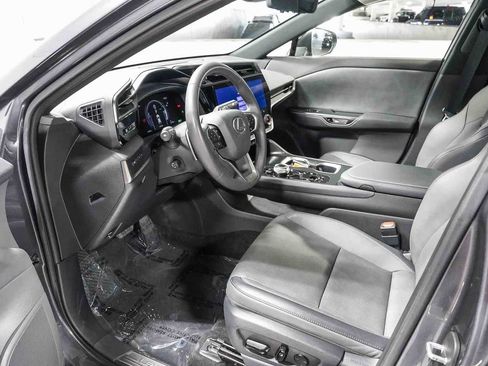 Used 2024 Lexus RZ 300e Premium FWD image 18