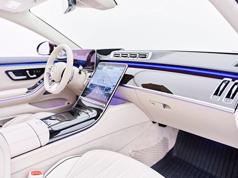 Used 2024 Mercedes-Benz S 63 AMG S image 51