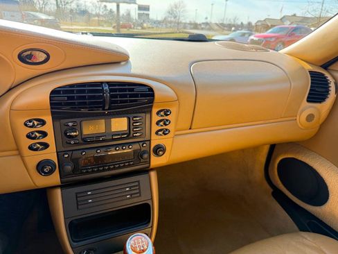 Used 2000 Porsche 911 Carrera 4 image 53