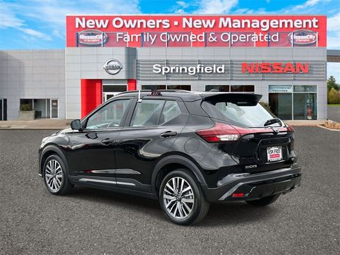 Certified 2024 Nissan Kicks SR image 6