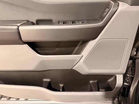 Used 2025 Ford F250 XLT w/ Tremor Off-Road Package AWD/4WD image 14