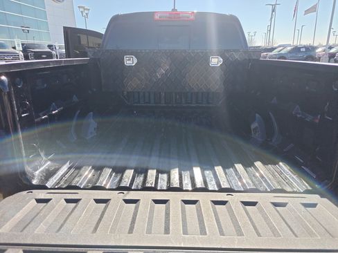 Used 2024 Chevrolet Colorado Trail Boss w/ Technology Package image 22