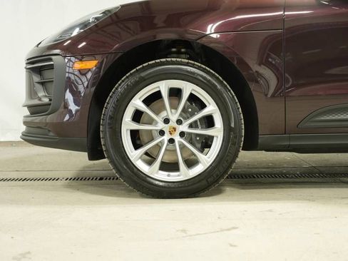 New 2026 Porsche Macan image 40