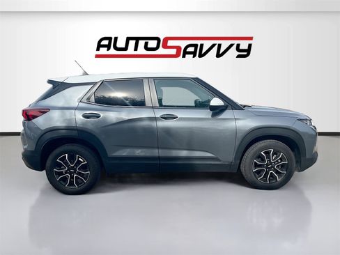 Used 2022 Chevrolet TrailBlazer ACTIV w/ Sun and Liftgate Package image 8