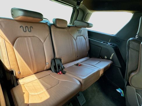 Used 2023 Ford Expedition King Ranch AWD/4WD image 30
