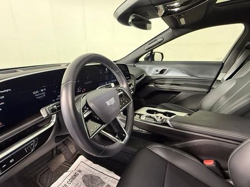 Certified 2024 Cadillac Lyriq Tech w/ Driver Assist Package AWD/4WD image 7