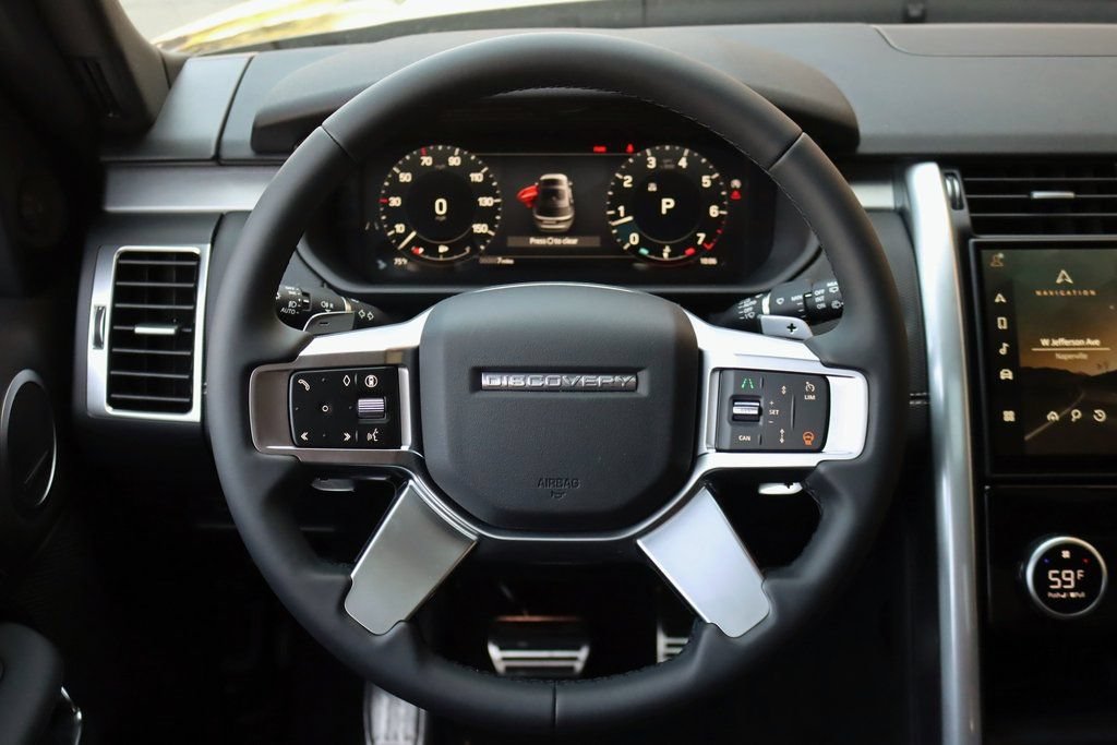 Certified 2024 Land Rover Discovery Dynamic SE AWD/4WD image 13