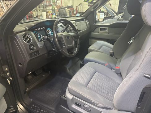 Used 2011 Ford F150 XLT w/ XLT Chrome Pkg image 6