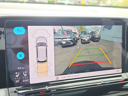 Used 2025 Volkswagen Atlas Cross Sport SE w/ Panoramic Sunroof Package image 20