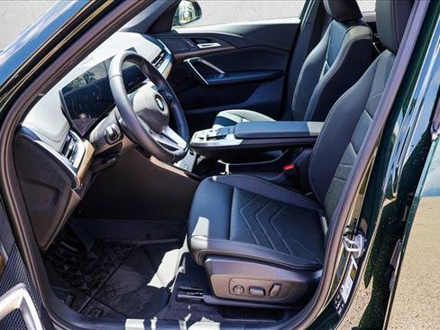 Certified 2025 BMW X1 xDrive28i w/ Technology Package image 12