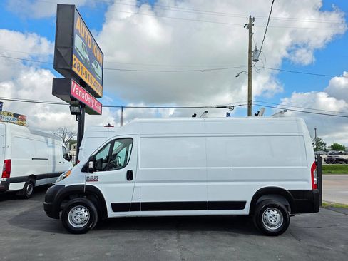 Used 2021 RAM ProMaster 2500 image 4