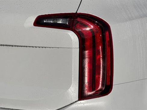 New 2025 Kia Telluride LX image 32