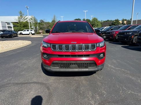 Certified 2024 Jeep Compass Latitude AWD/4WD image 9