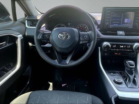 Used 2022 Toyota RAV4 XLE w/ Convenience Package AWD/4WD image 8