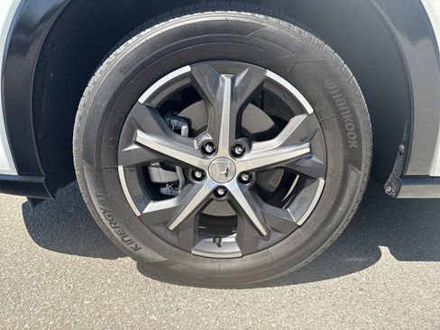 Used 2024 Honda HR-V EX-L image 10