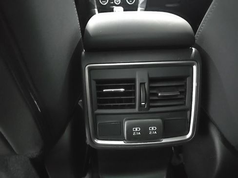 Used 2019 Subaru Forester Premium AWD/4WD image 15