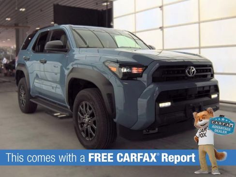 Used 2025 Toyota 4Runner SR5 AWD/4WD image 3