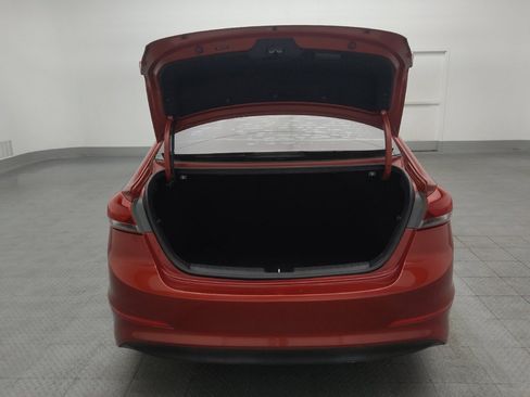 Used 2017 Hyundai Elantra SE image 29
