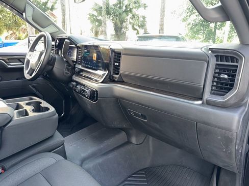 Used 2023 Chevrolet Silverado 1500 RST AWD/4WD image 25